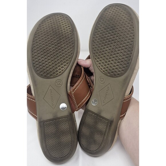 St John's Bay Women's Zion T-Strap Casual Sandal Size 12M Brown Faux Leather - Picture 10 of 11